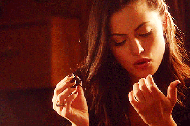 tumblr_m4ymogs4oa1rodzql pintando as unhas
