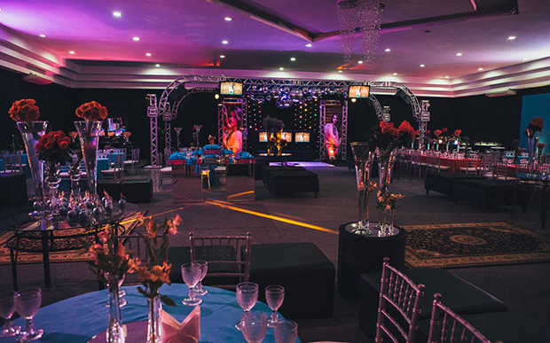 festa-15-anos-decoracao-preta-azul-5