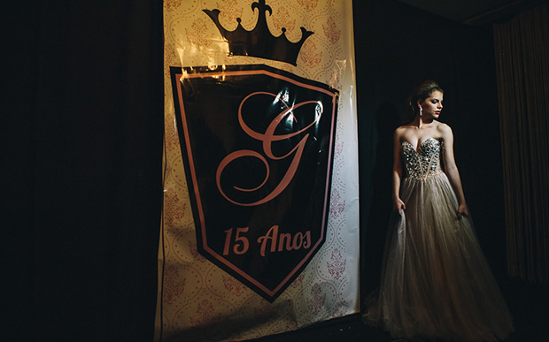 festa-15-anos-decoracao-preta-azul-9