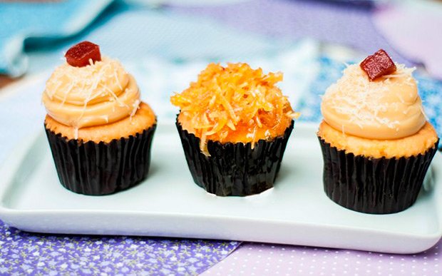 Brigadeiro cremoso de amendoim e brigadeiro de pa&ccedil;oca