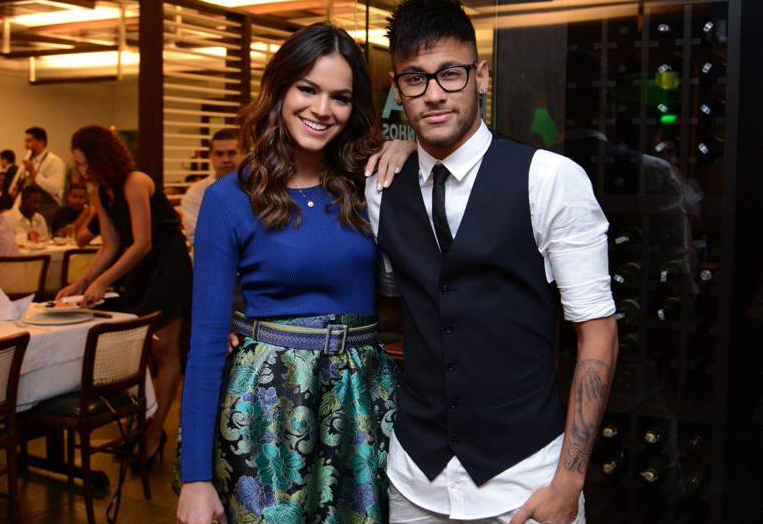 neymar-declara-musica-bruna-marquezine-show-thiaguinho