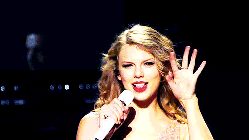 taylor-swift-musica-nova-diz-gigi-hadid Hello, CD novo <3