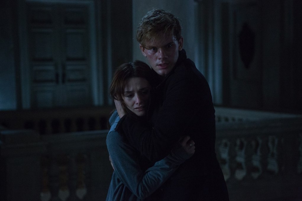 fallen-still-4