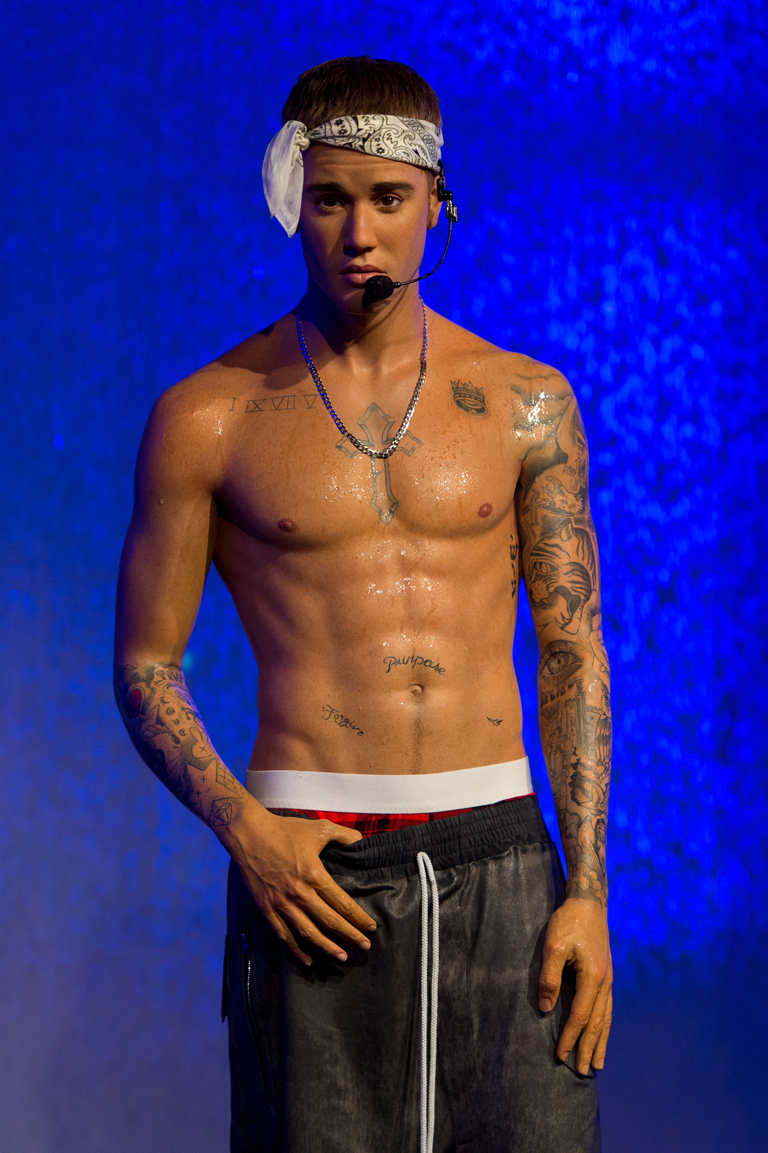 justin-bieber-estatua-de-cera-sem-camisa Ben A. Pruchnie/Getty Images