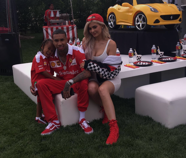 kylie-jenner-festa-filho-tyga-capa