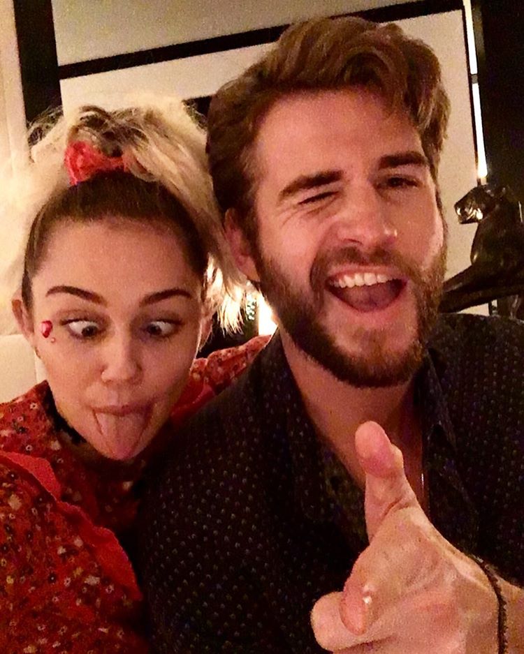 miley-cyrus-liam-hemsworth