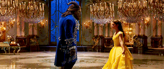 a-bela-e-a-fera-baile