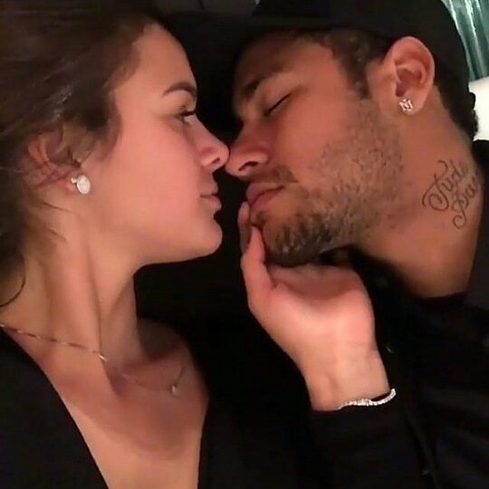 Bruna Marquezine e Neymar voltaram