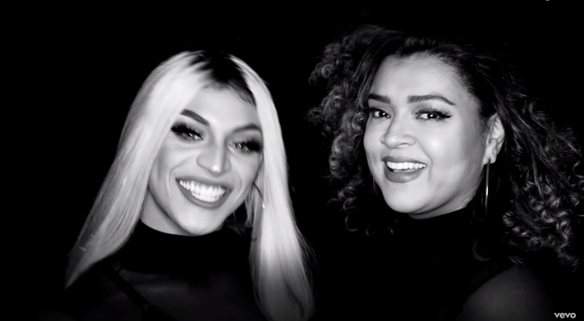 pabllo-vittar-preta-gil-rebolam-muito-clipe-decote Preta Gil ao lado de Pabllo Vittar.