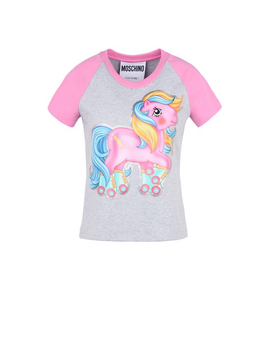 Uma t-shirt nada básica por U$395 (R$1252). Uma t-shirt nada básica por U$395 (R$1252).