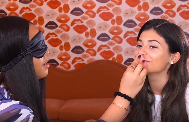 kylie jenner maquiada jordyn woods