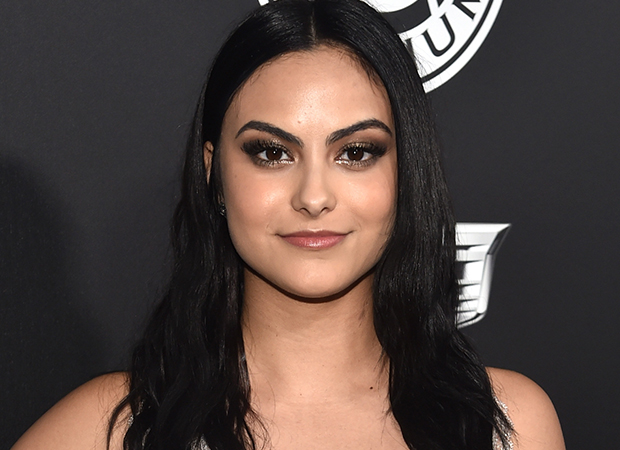 camila-mendes-sobrancelha-2