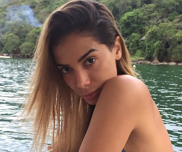 anitta-sem-maquiagem anitta-sem-maquiagem
