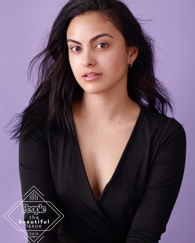 camila-mendes-sem-maquiagem