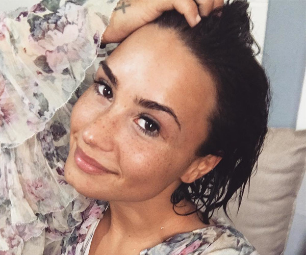 demi-lovato-sem-maquiagem demi-lovato-sem-maquiagem