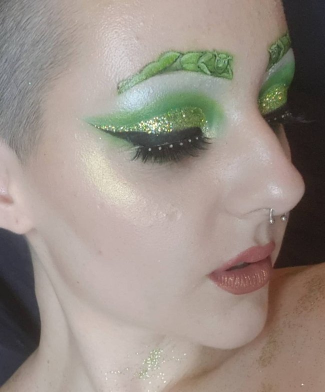 sobrancelha-shrek-1 sobrancelha-shrek-1