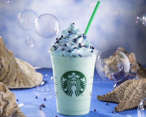 Ele chegou! Starbucks Brasil agora também vende o Frappuccino ‘de sereia’