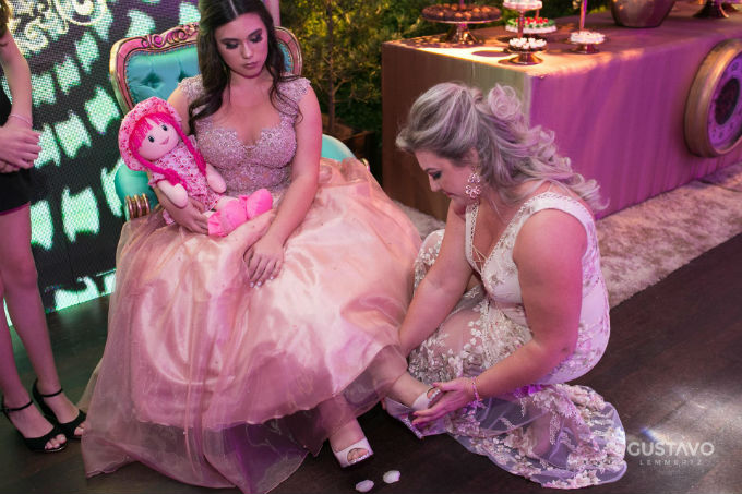 festa-15-anos-alice-pais-maravilhas-16