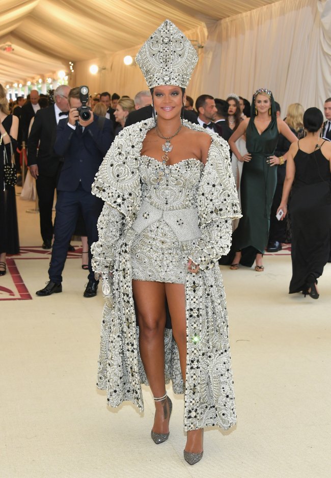 rihanna-met gala