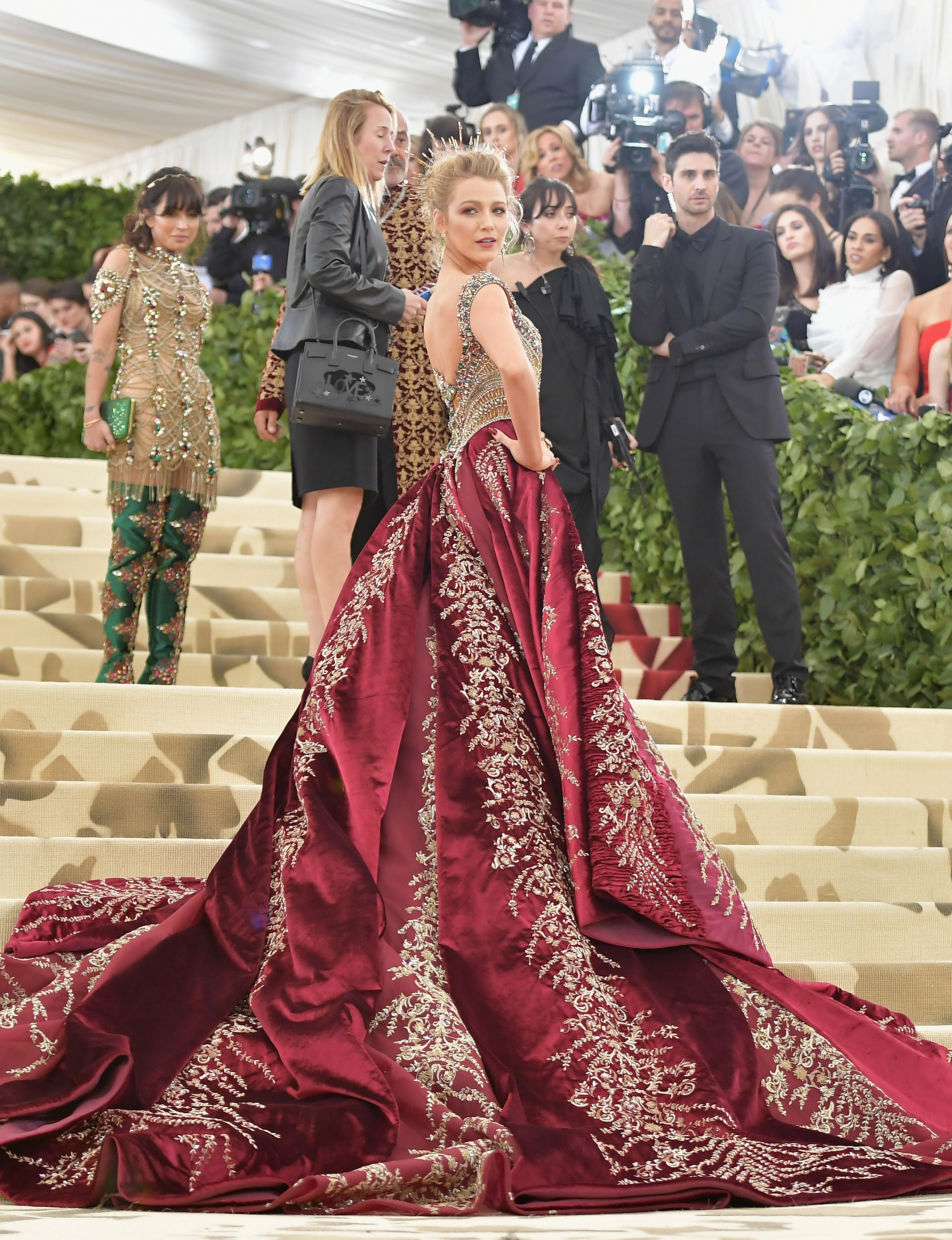 blake-lively-met-gala blake-lively-met-gala