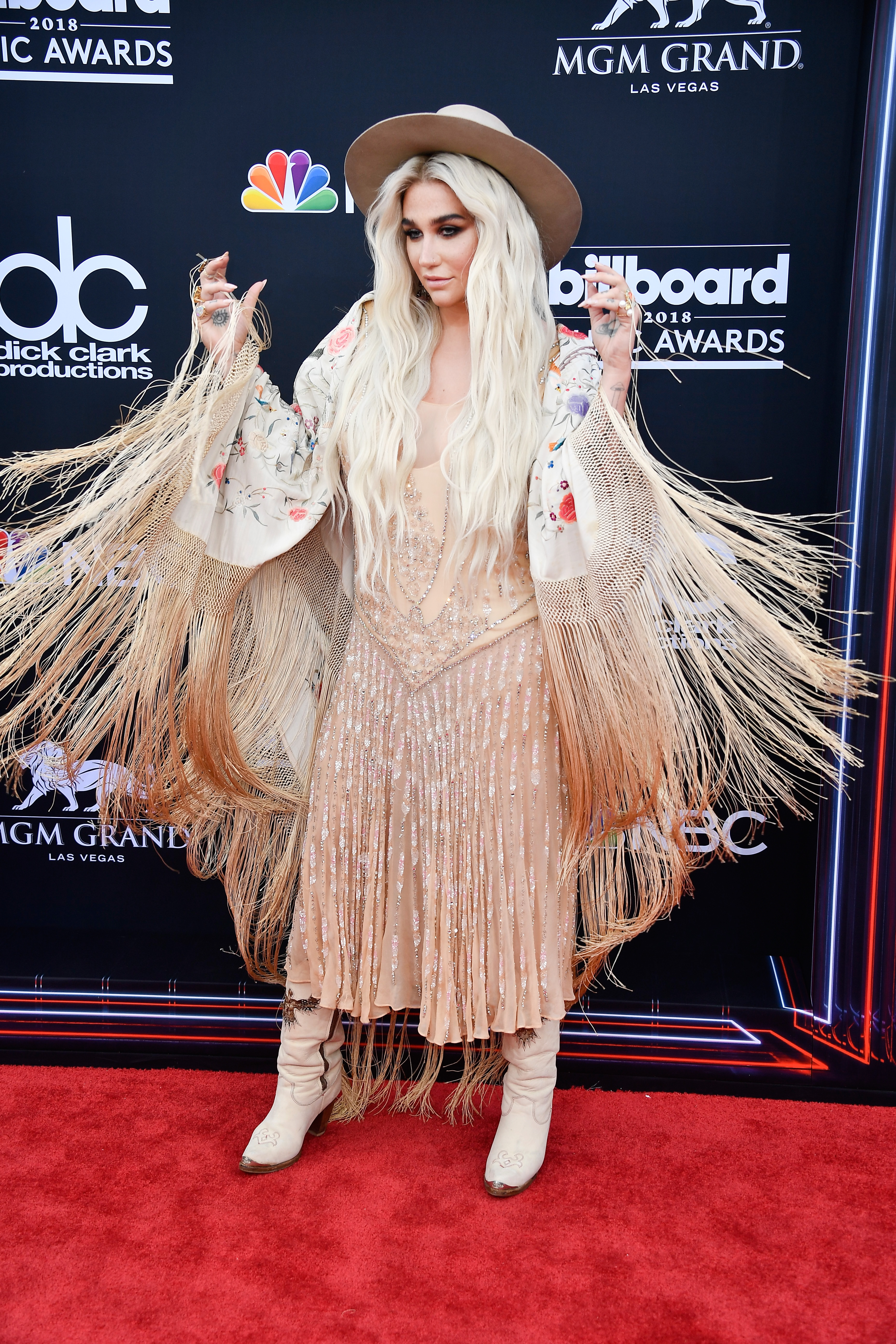 kesha-look-2018-Billboard-Music-Awards kesha-look-2018-Billboard-Music-Awards