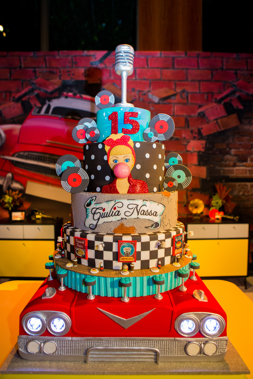 giulia-nassa-15-anos-bolo giulia-nassa-15-anos-bolo