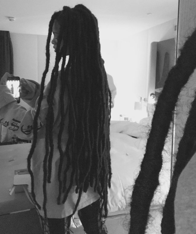 rihanna-8-mulheres-e-um-segredo rihanna-8-mulheres-e-um-segredo