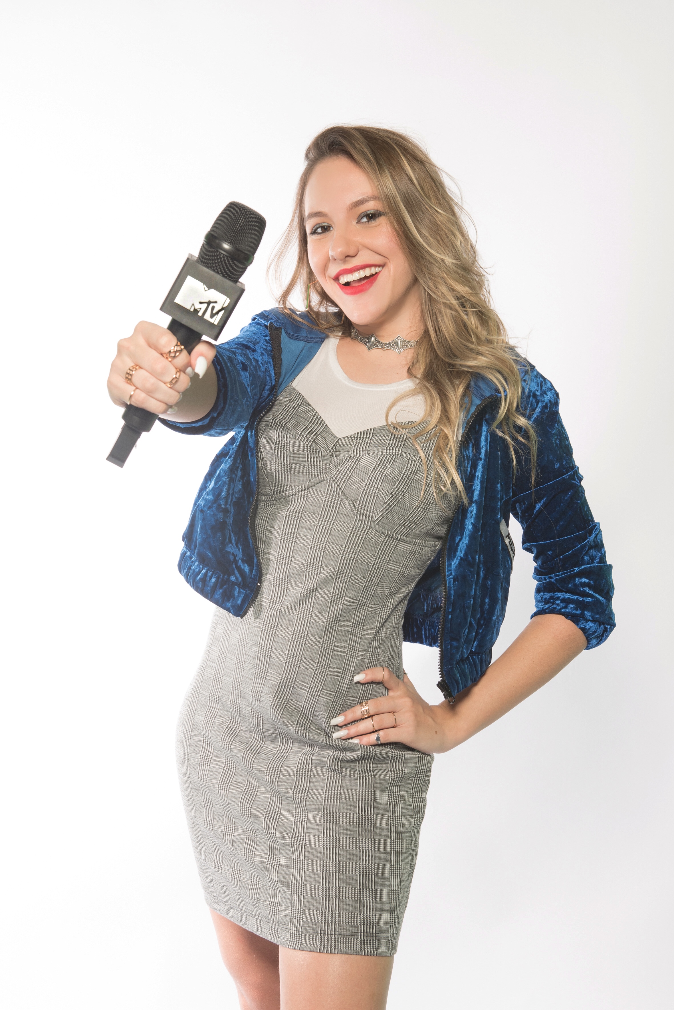 Becca aprovada