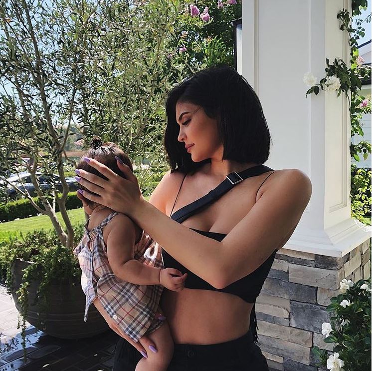 kylie-jenner-top kylie jenner usou o top brami