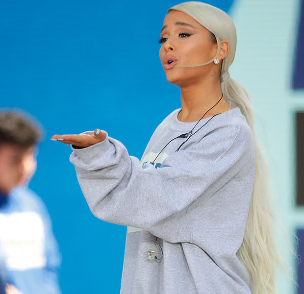 ariana-grande-rabo-de-cavalo-baixo ariana-grande-rabo-de-cavalo-baixo