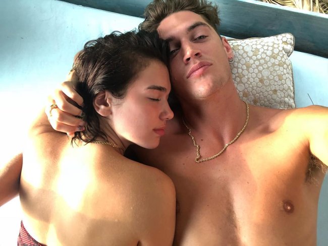 dua-lipa-ferias-namorado-2 dua-lipa-ferias-namorado-2