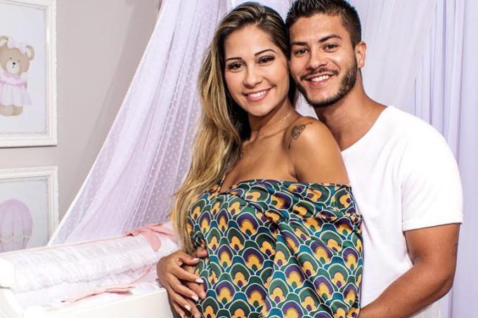 mayra-cardi-arthur-aguiar