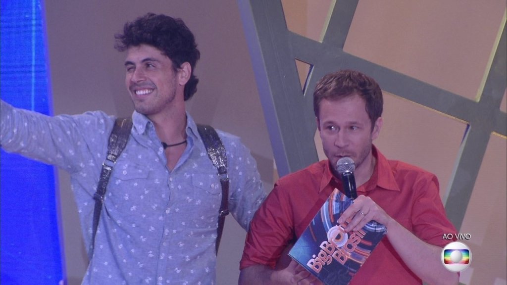 Maycon deixa o Big Brother Brasil 19