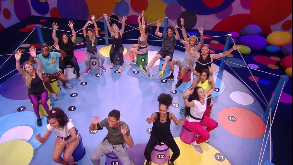 Carol Peixinho é a nova líder do BBB19 Carol Peixinho ganha a liderança da semana no Big Brother Brasil 19