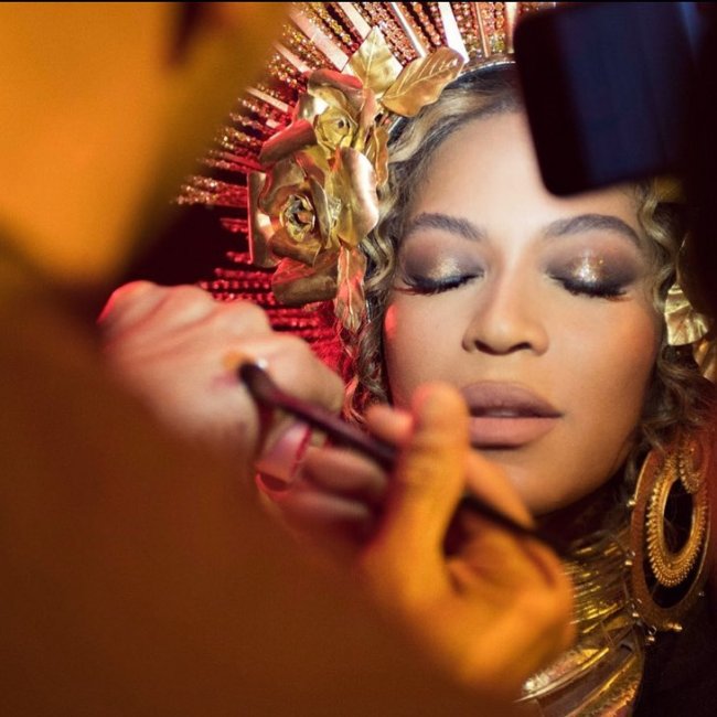 beyonce-sir-john beyonce-sir-john