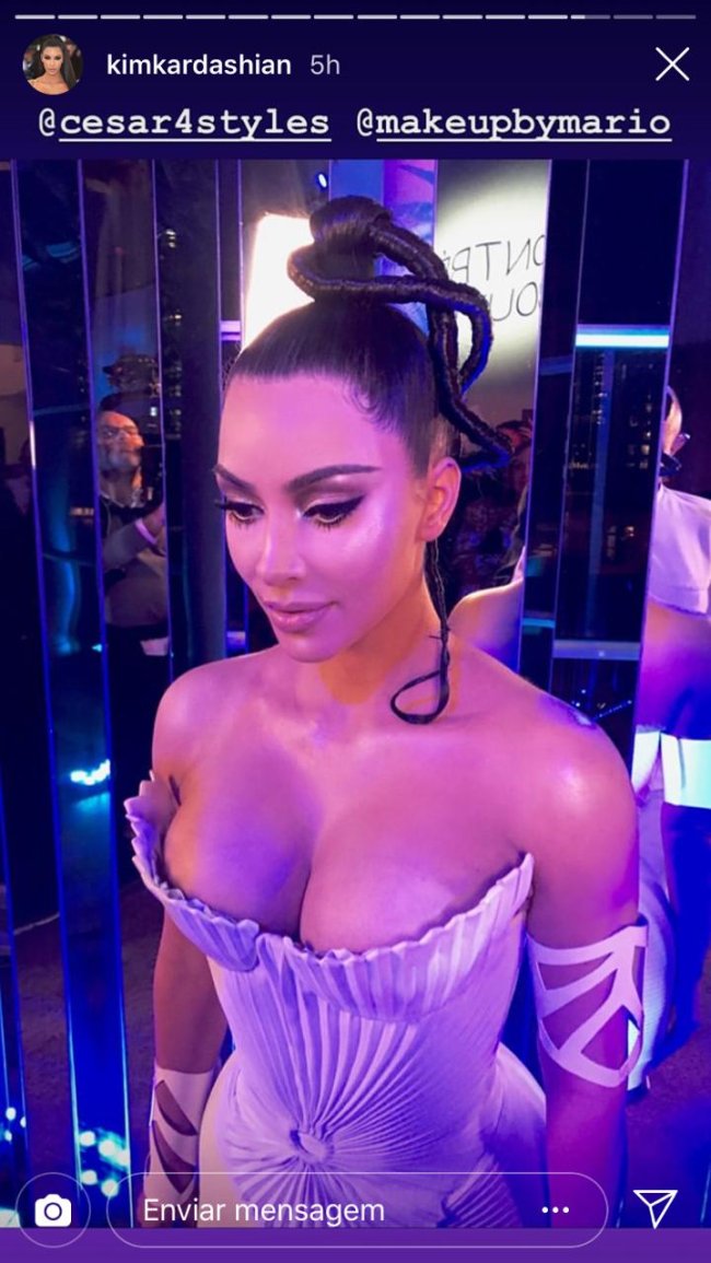 kim-kardashian-cabelo-escultura kim-kardashian-cabelo-escultura