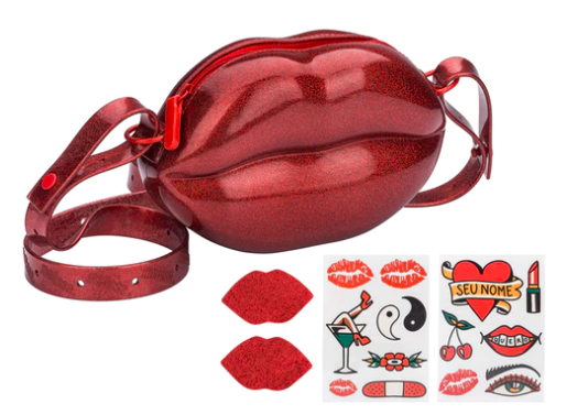 pochete-boca-melissa-carnaval Pochete vermelha de boca da Melissa para o Carnaval