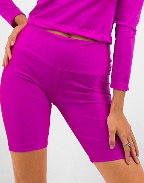 Biker shorts da Ziovara (R$ 79,90*). Biker shorts da Ziovara (R$ 79,90*).