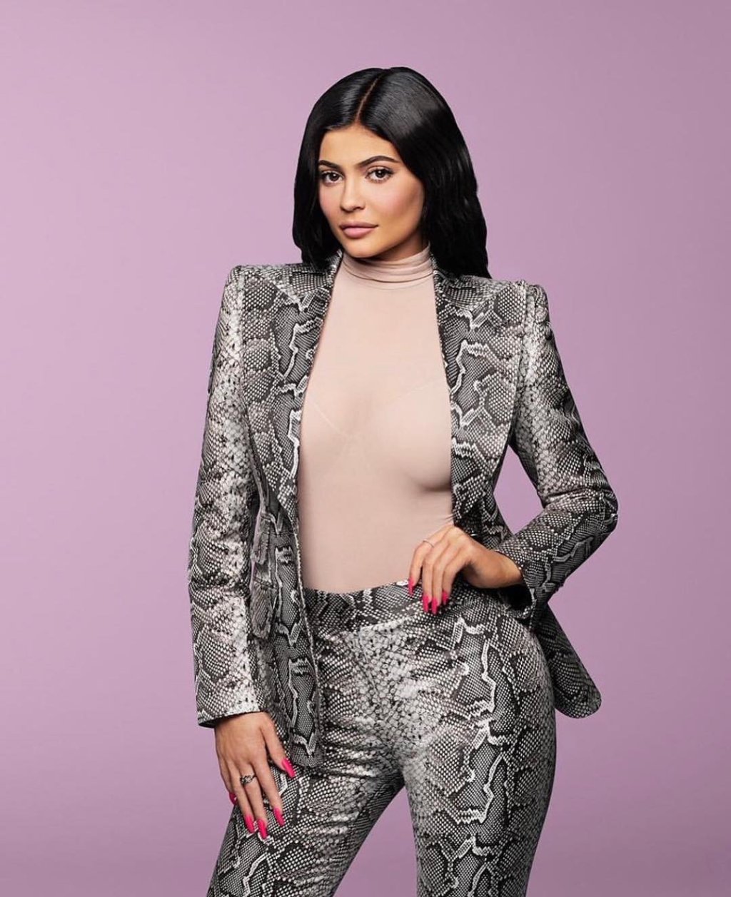 kylie-jenner-bilionaria-por-conta-propria