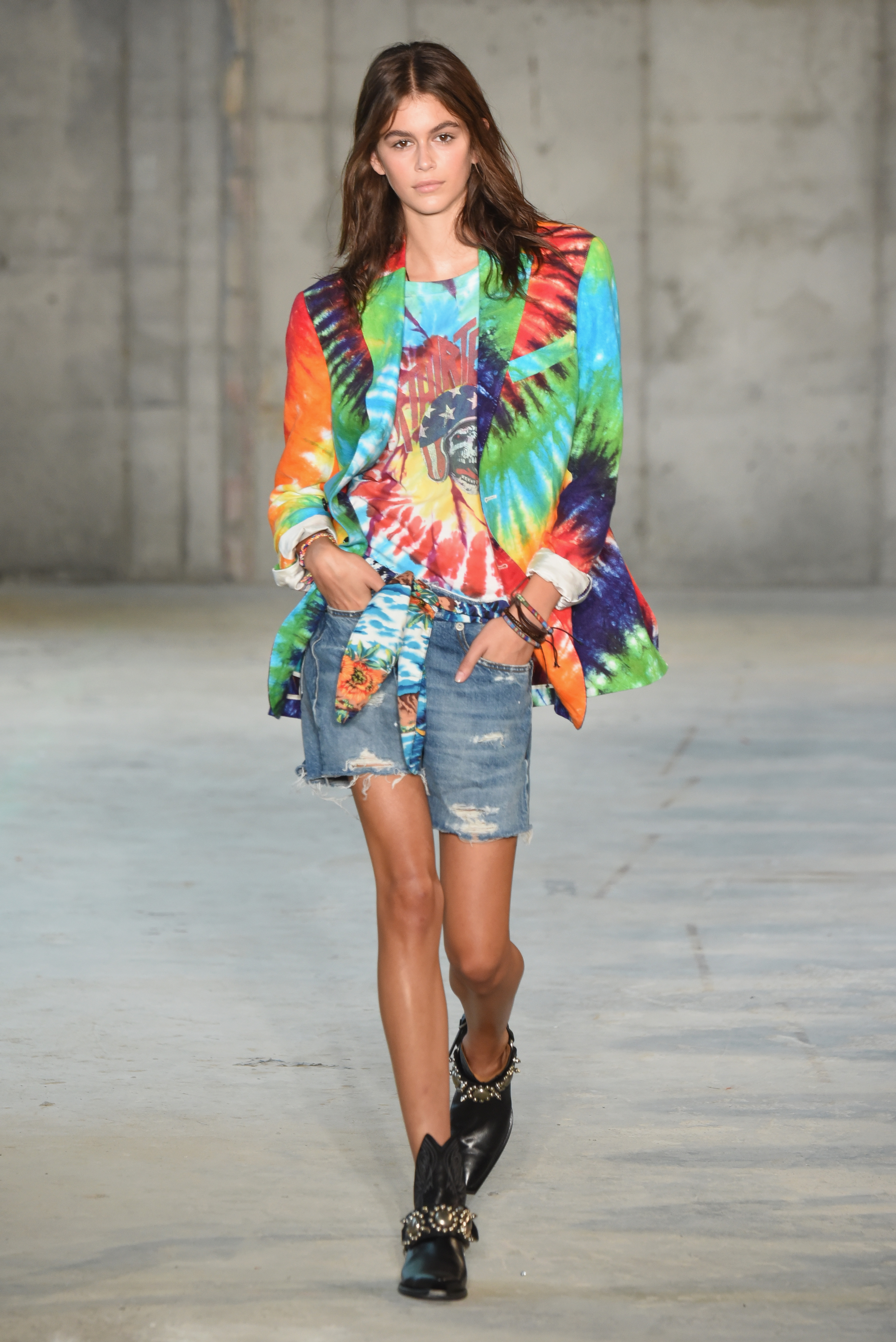 R13-tie-dye-nyfw-kaia-gerber
