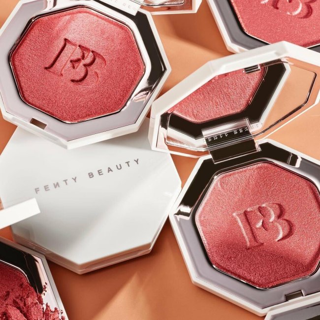iluminador-geisha-chic–fenty-beauty iluminador-geisha-chic--fenty-beauty