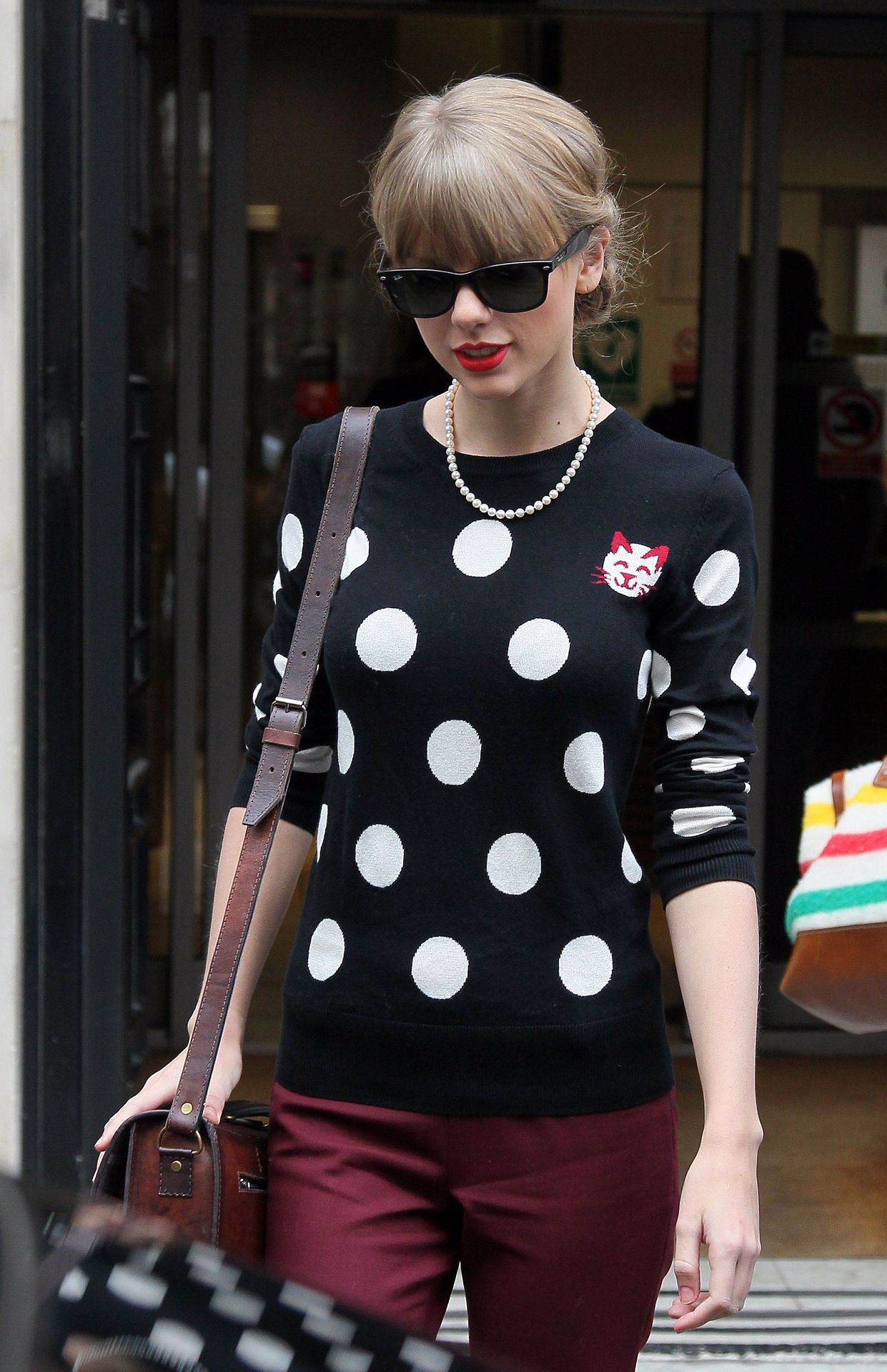 taylor-swift-sueter-gatinho-2012