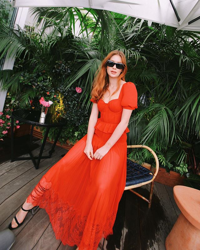 marina-ruy-barbosa-vestido-vermelho-cannes