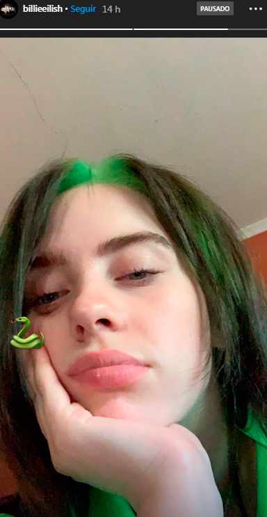 Billie-Eilish-cabelo-verde