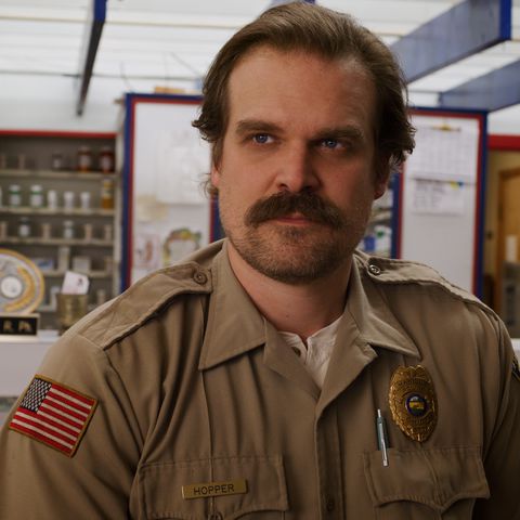 hopper-stranger-things