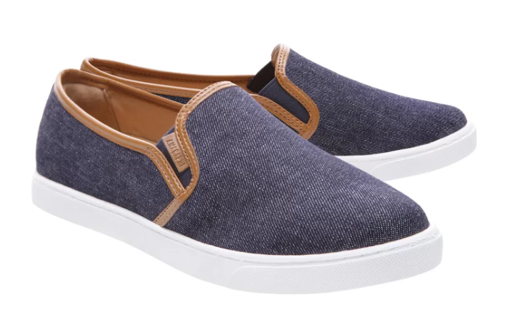 Tênis slip on ANACAPRI (R$ 119,90*).