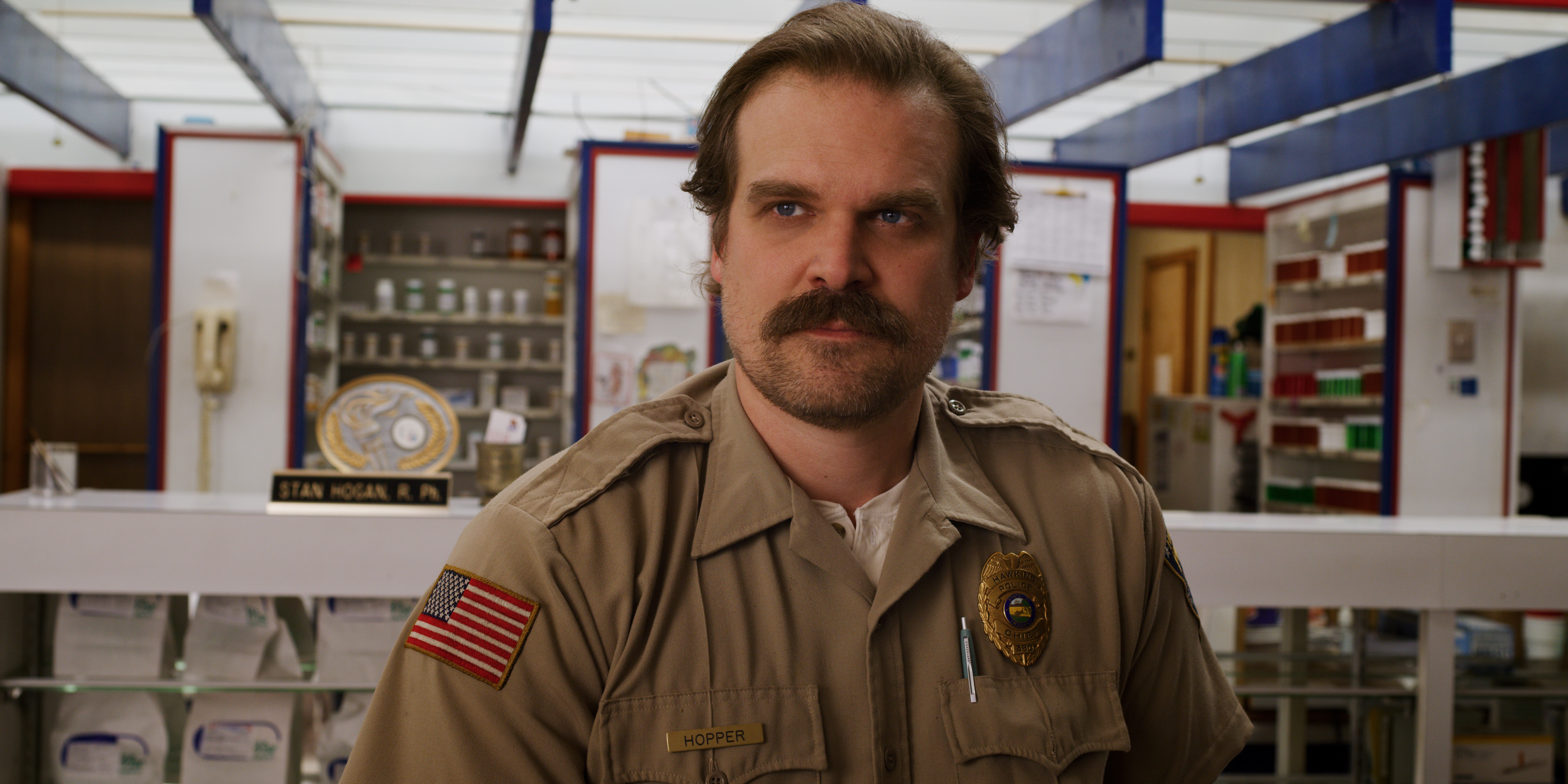 xerife-jim-hoper-stranger-things-3-temporada xerife-jim-hoper-stranger-things-3-temporada