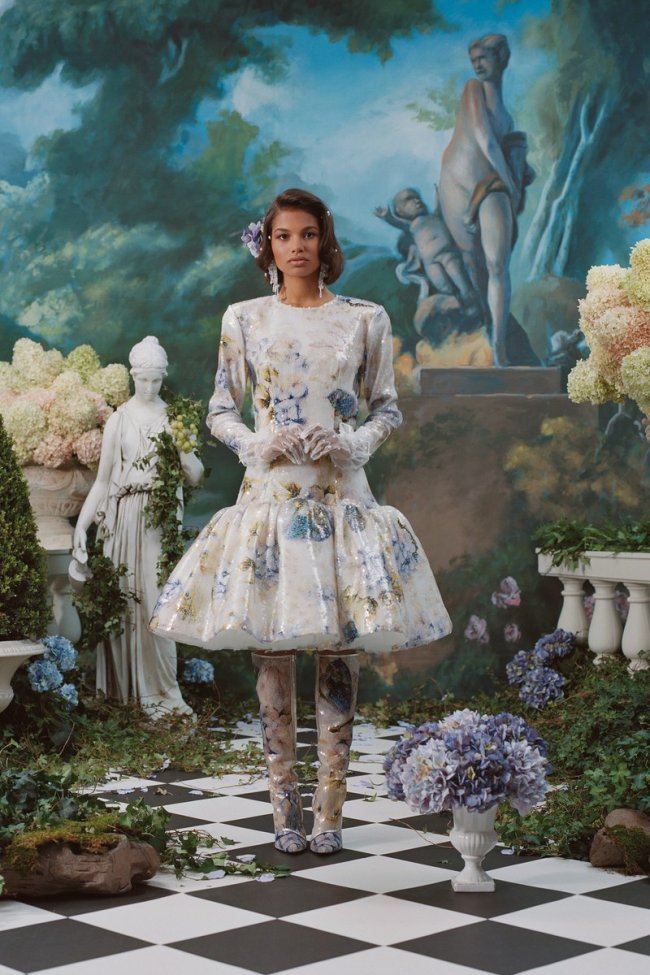 Helena Howard posa para o Verão 2020 da Rodarte