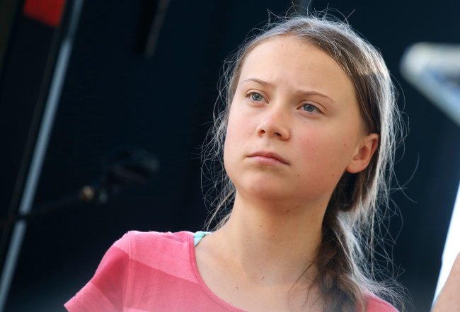 Boneco da ativista adolescente Greta Thunberg é enforcado em Roma