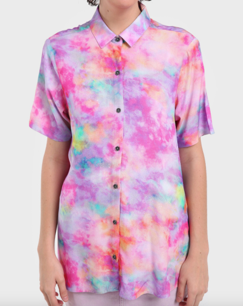 Camisa tie-dye da Riachuelo (R$ 89,90*).